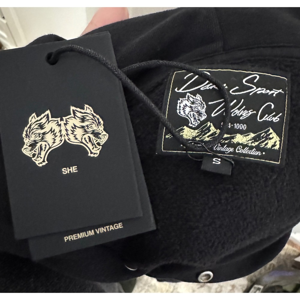 Darc Sport Wolves Club Blood Thunder Vintage Pierce Cropped Hoodie Black Small - Picture 8 of 9